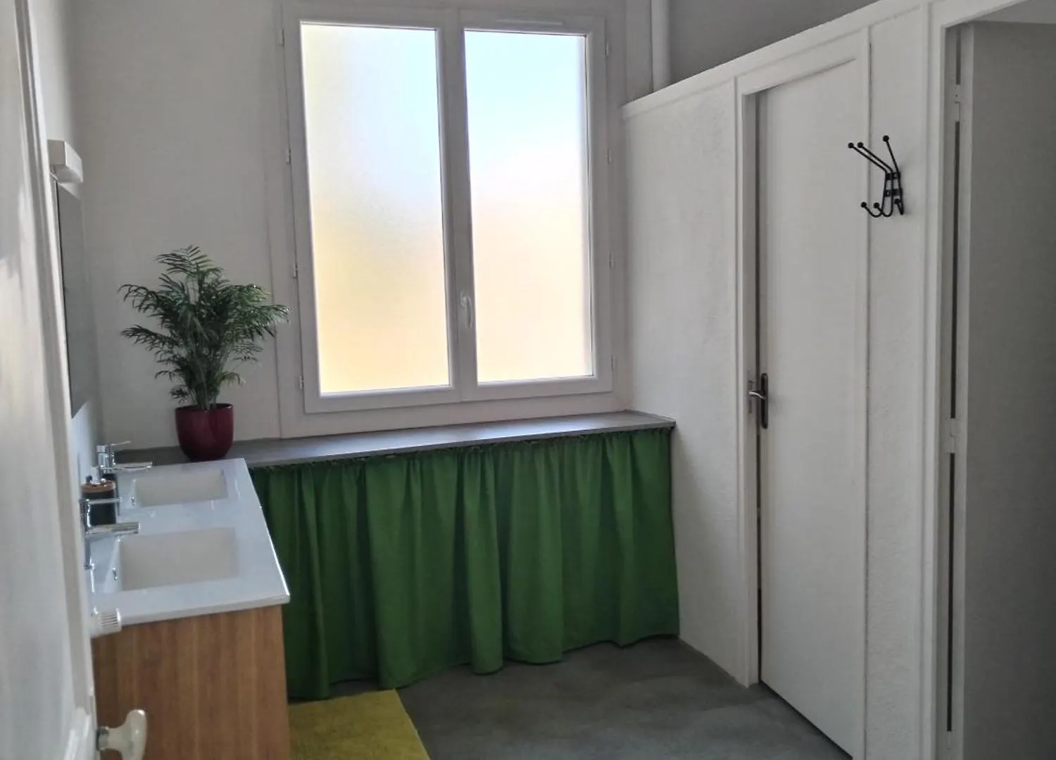Daire Grand et bel appartement idéalement situé ! Parfait pour les familles ! Vagnas Fransa